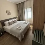Apartment Rodon Manor *