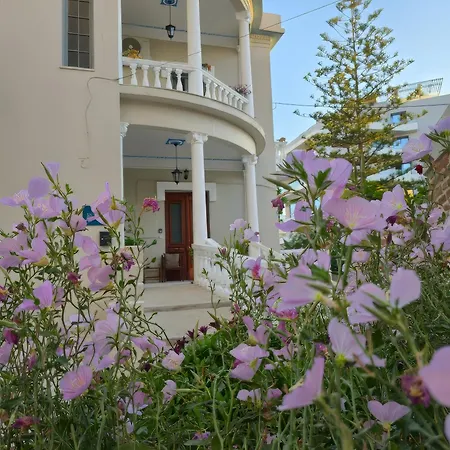 Rodon Manor *