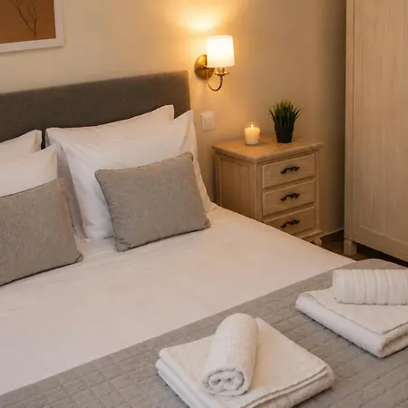 Rodon Manor Apartment *