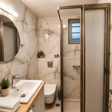 Rodon Manor Apartment