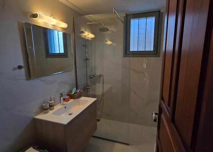 Apartment Rodon Manor