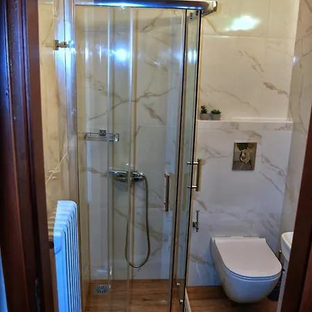 Rodon Manor خانيا