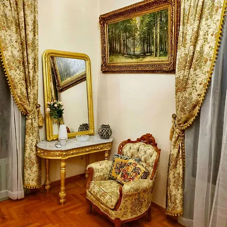 Rodon Manor Apartment