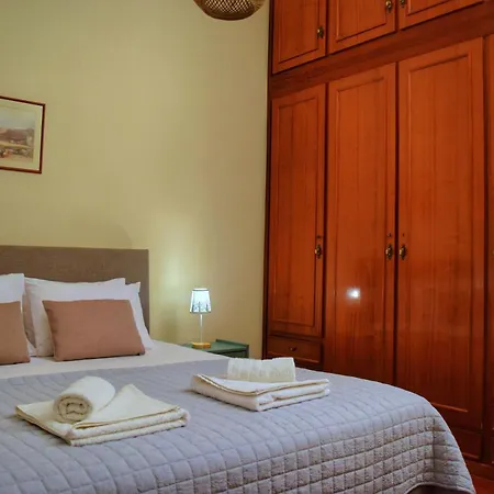 Rodon Manor Apartment *